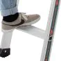 ­8 cm tiefe und in den Holm eingepresste Stufen